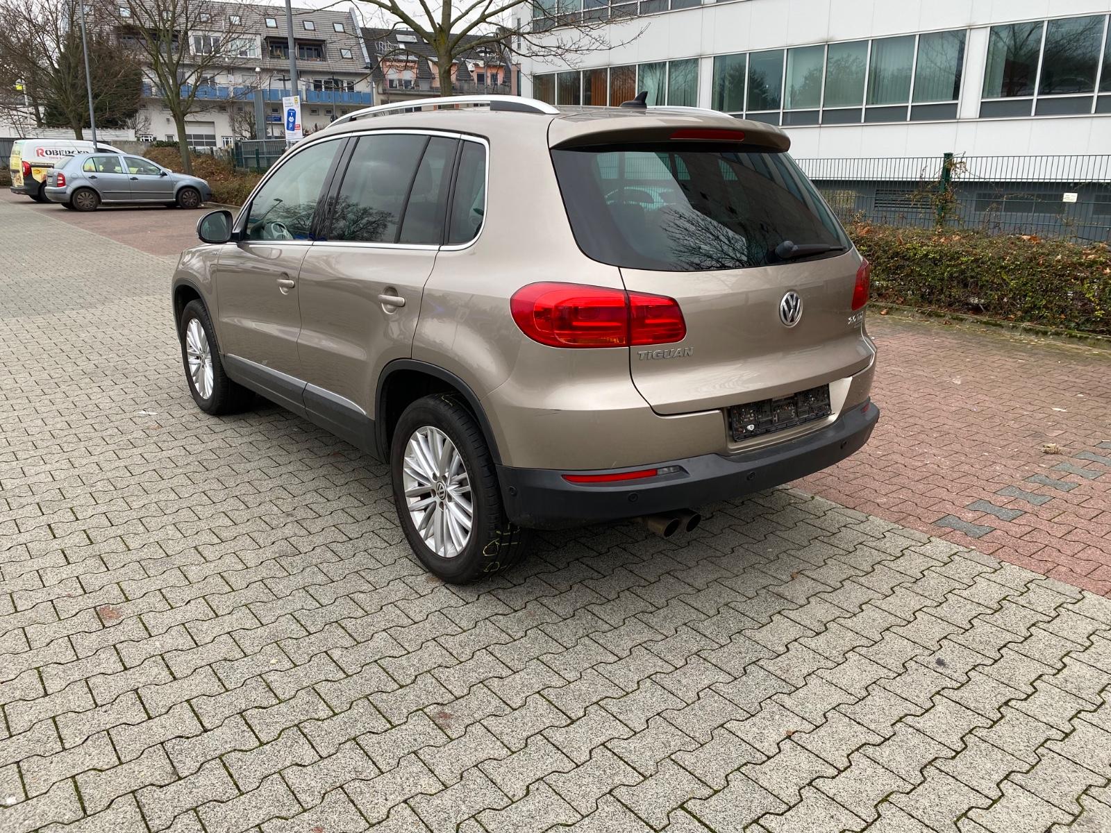Volkswagen Tiguan 2.0 TDI DSG 4MOTION Navi/Sitzheizung
