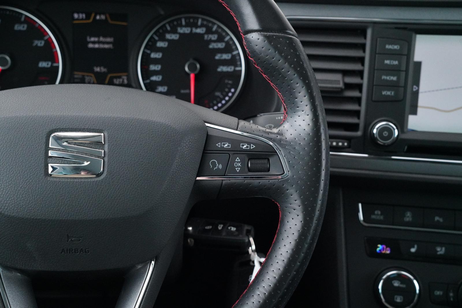 Seat LEON ST FR 1.8TSI COMBI SCHECKHEFT GEPFLEGT+AHK