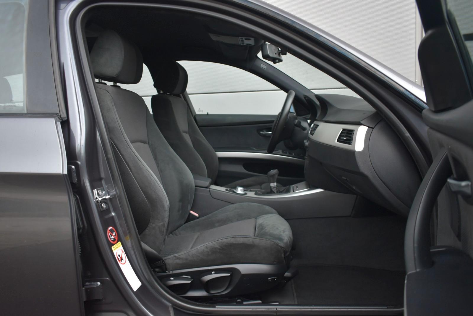BMW 320i TOURING 150CH M SPORT