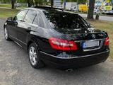 Mercedes-Benz E 350 CDI 4MATIC BlueEFFICIENCY AVANTG. PANORAMA - Mercedes-Benz E 350 aus 2009: 4matic