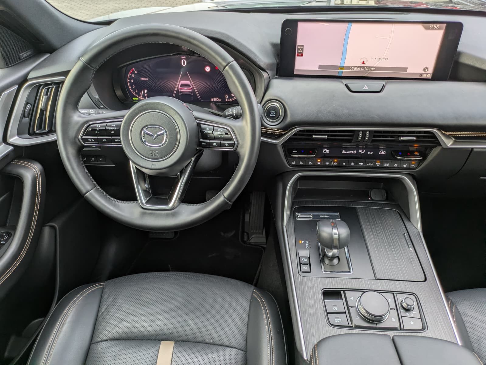 Fahrzeugabbildung Mazda CX-80 3.3L Homura Plus PANO*HUD*BOSE*NAPPA*7SIT