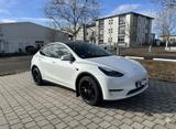 Tesla Model Y LR Dual Motor AHK 8fach ber. - Tesla Gebrauchtwagen in Stuttgart