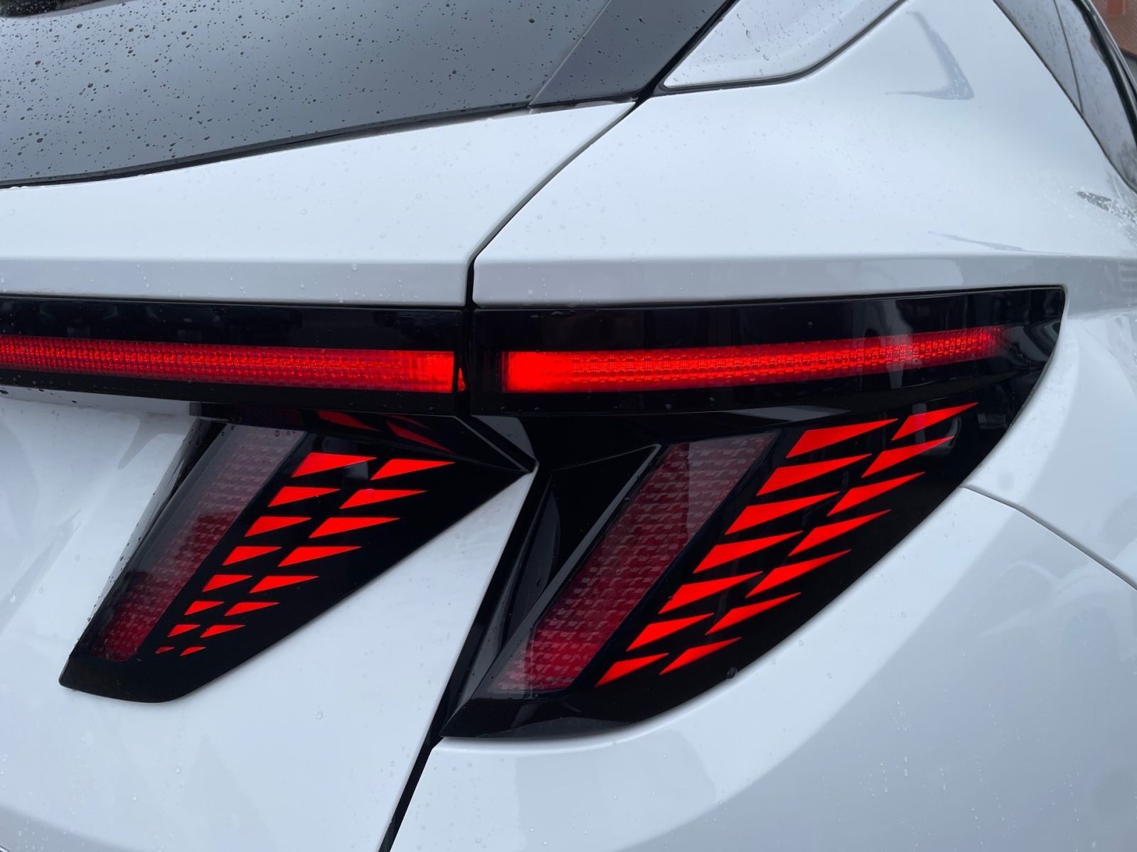 Fahrzeugabbildung Hyundai TUCSON 1.6 T-GDI Trend Hybrid LED Paket