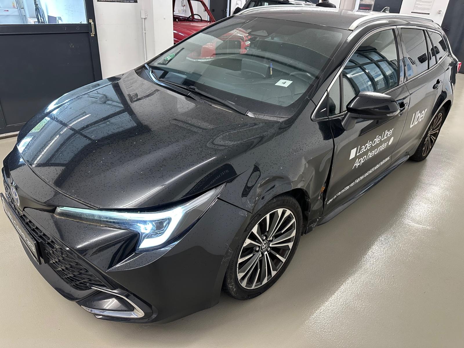 Toyota Corolla Touring Sports Hybrid Team D