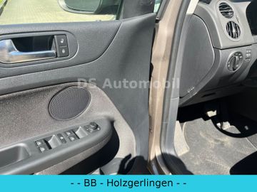 Volkswagen Golf - 11