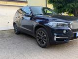 BMW X5 xDrive40d - - BMW X5 in Halle