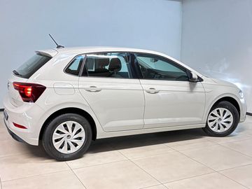 Volkswagen Polo - 7