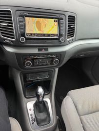 Volkswagen Sharan - 11