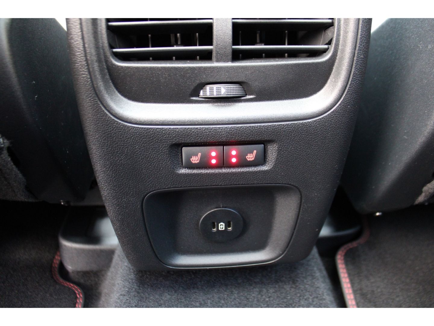 FORD Kuga 2.5 Duratec FHEV ST-Line X 4x4 ACC AHK Pano - Image 29