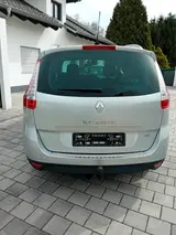 Renault Grand Scenic Limited ENERGY dCi 110 Start&St... - Renault Grand Scenic: mit Anhängerkupplung
