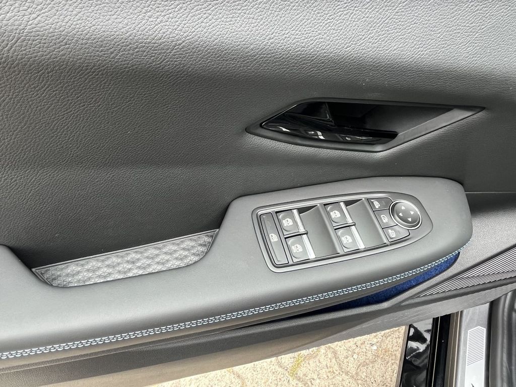 RENAULT Megane E-TECH - Bild 11