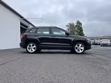 Skoda Karoq 1.5 TSI DSG Ambition SHZ PDC Tempomat Klim - Skoda Karoq Ambition mit Benzin-Antrieb