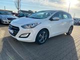 Hyundai i30 cw blue Trend|R-KAM|NAVI - Hyundai i30 mit Diesel-Antrieb