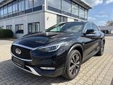Infiniti Q30 2.2 d AWD Premium LEDER PANORAMA AHK - gebrauchte Infiniti SUV & Geländewagen