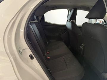 Toyota Yaris - 10