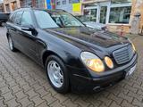 Mercedes-Benz E 240 E T-Modell E 240 T 4Matic Automatik - AHK - gebrauchte Mercedes-Benz E 240 aus dem Jahr 2005