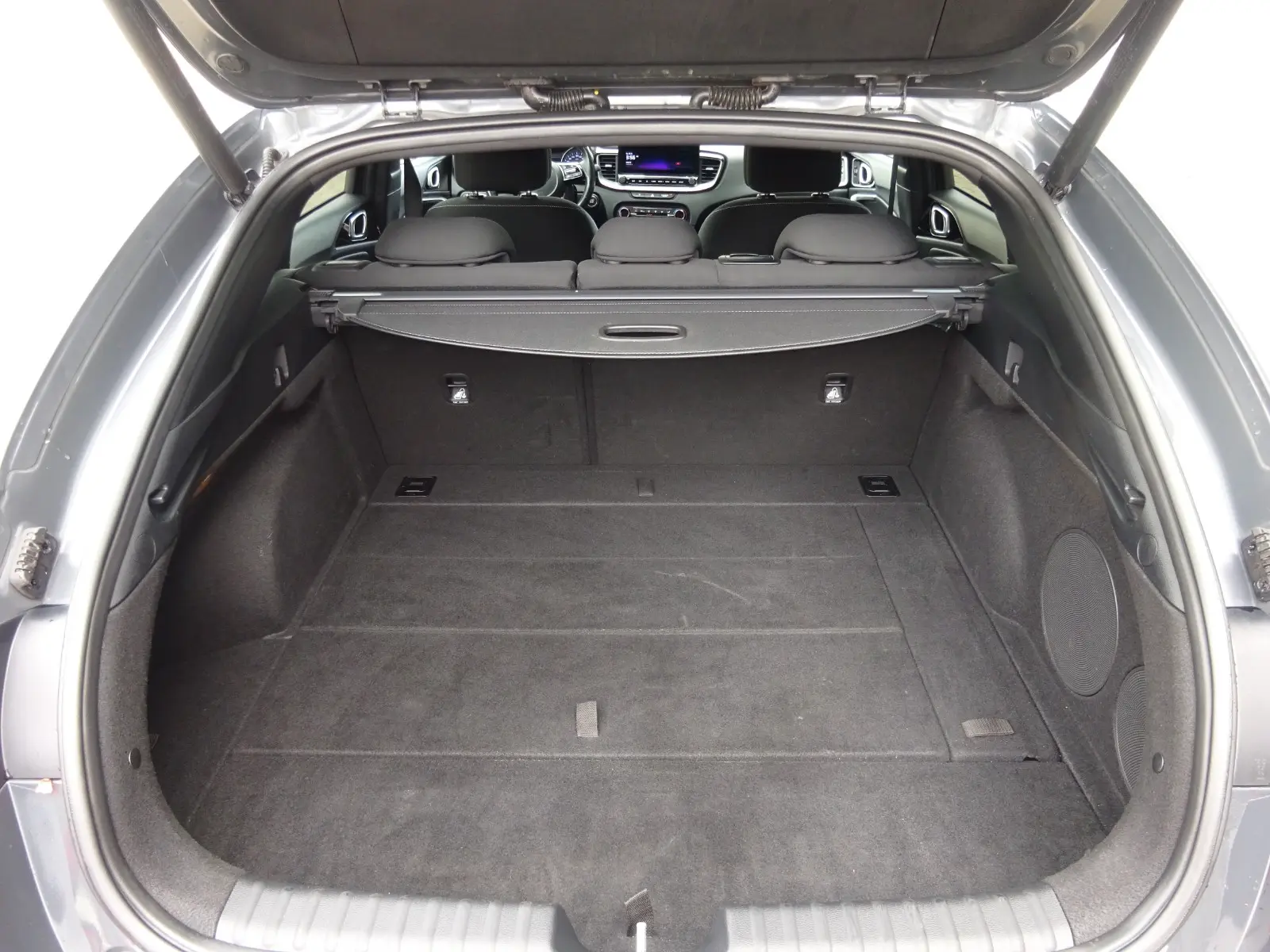 Kia pro cee'd / ProCeed 1.5 T-GDI GT LINE Plus