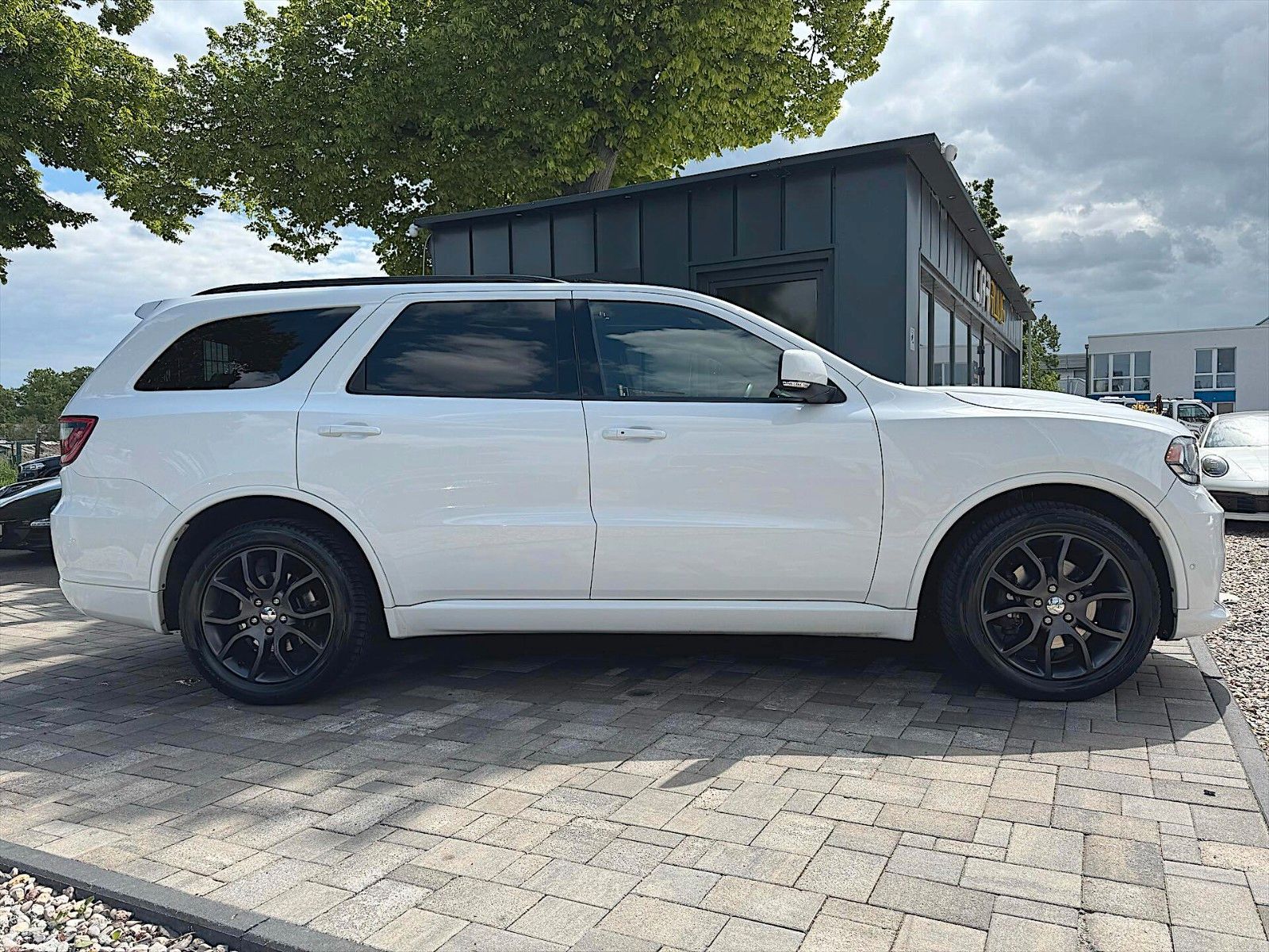 Fahrzeugabbildung Dodge Durango 5.7 V8 R/T 4x4 Night Paket *LED*7 Sitze*