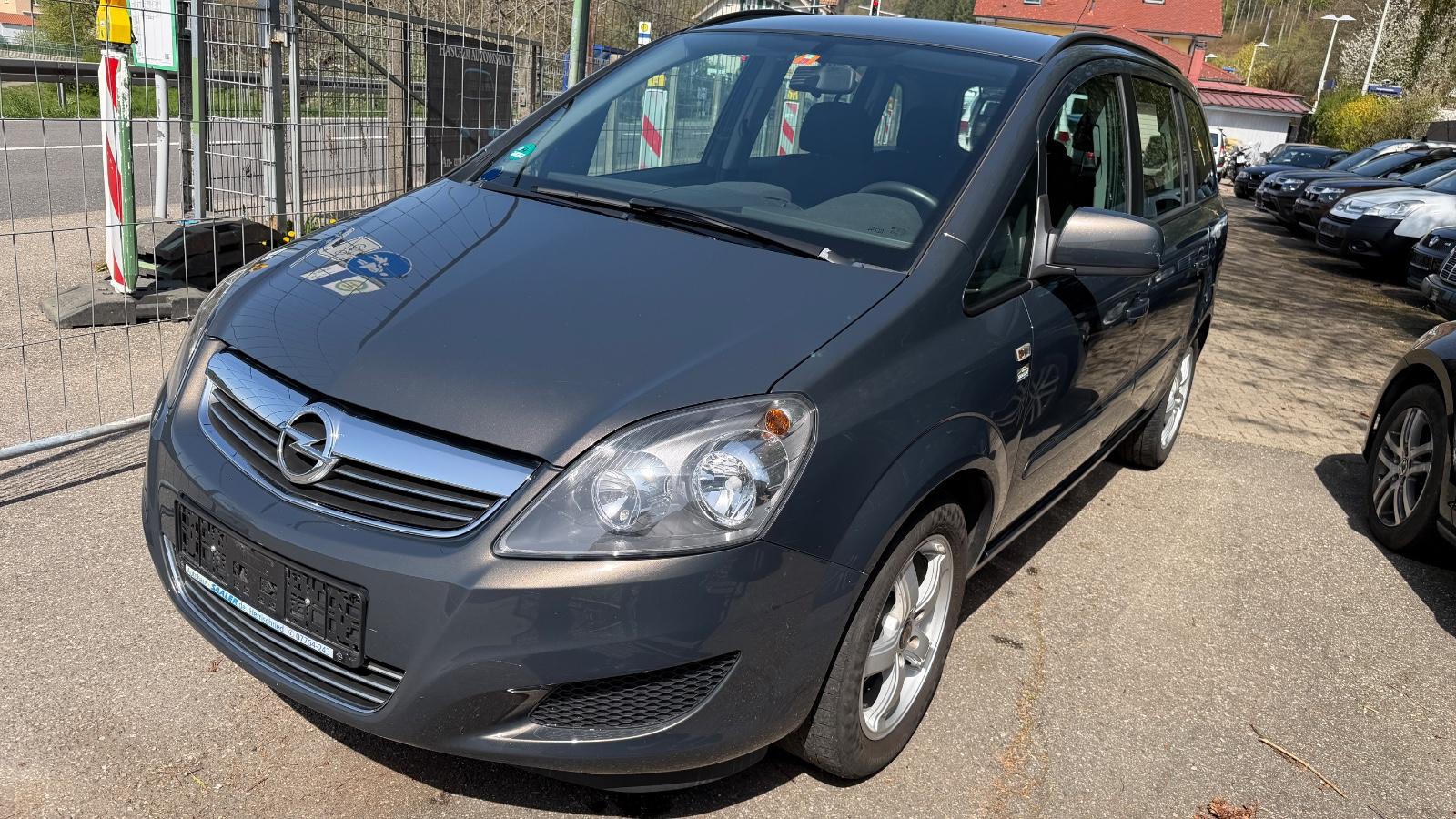 Opel Zafira B Family