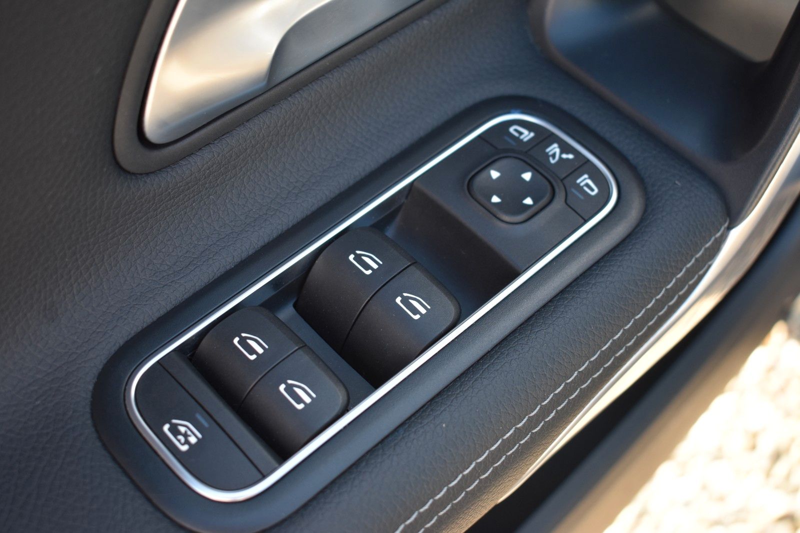 Fahrzeugabbildung Mercedes-Benz CLA 180d Shooting Brake LED/CARPLAY/KAMERA/TEMPO