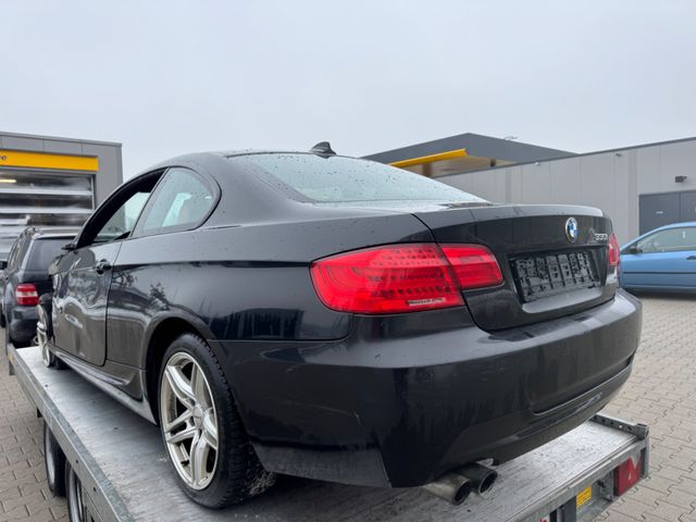 BMW 330 Baureihe 3 Coupe 330i xDrive