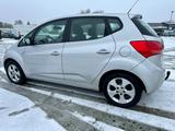 Kia Venga Edition 7 - Kia Venga aus 2012 mit Benzin-Antrieb: Kleinbus