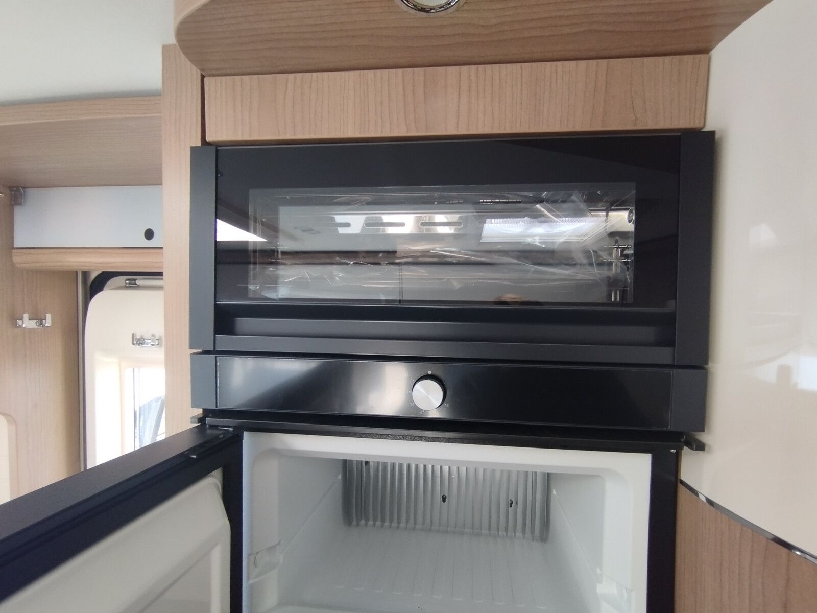 Fahrzeugabbildung Malibu I 490 RB LE comfort Mercedes,Distronic,LED,Autom