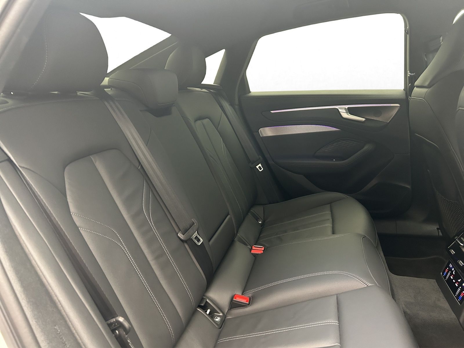 Audi A6 - Bild 16