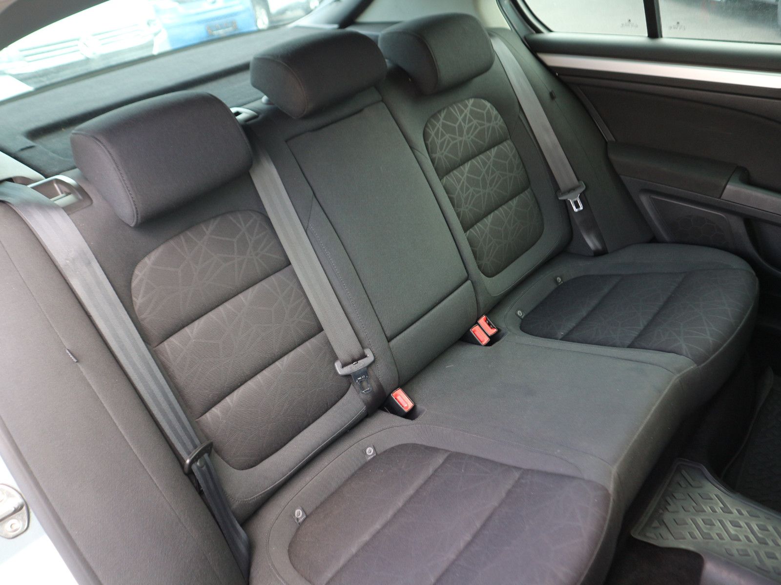 Fahrzeugabbildung SKODA Superb Family DSG GRA Xenon PDC SHZ