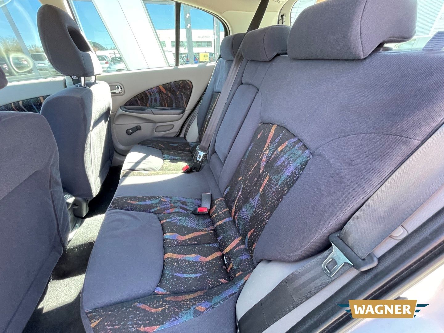 Fahrzeugabbildung Nissan Almera Comfort Klimaanlage 1 - Hand