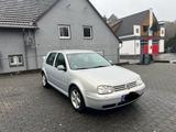 Volkswagen Golf IV 4 mit 1.6i mit Tüv 08/27 und Große... - Volkswagen Golf: Gross