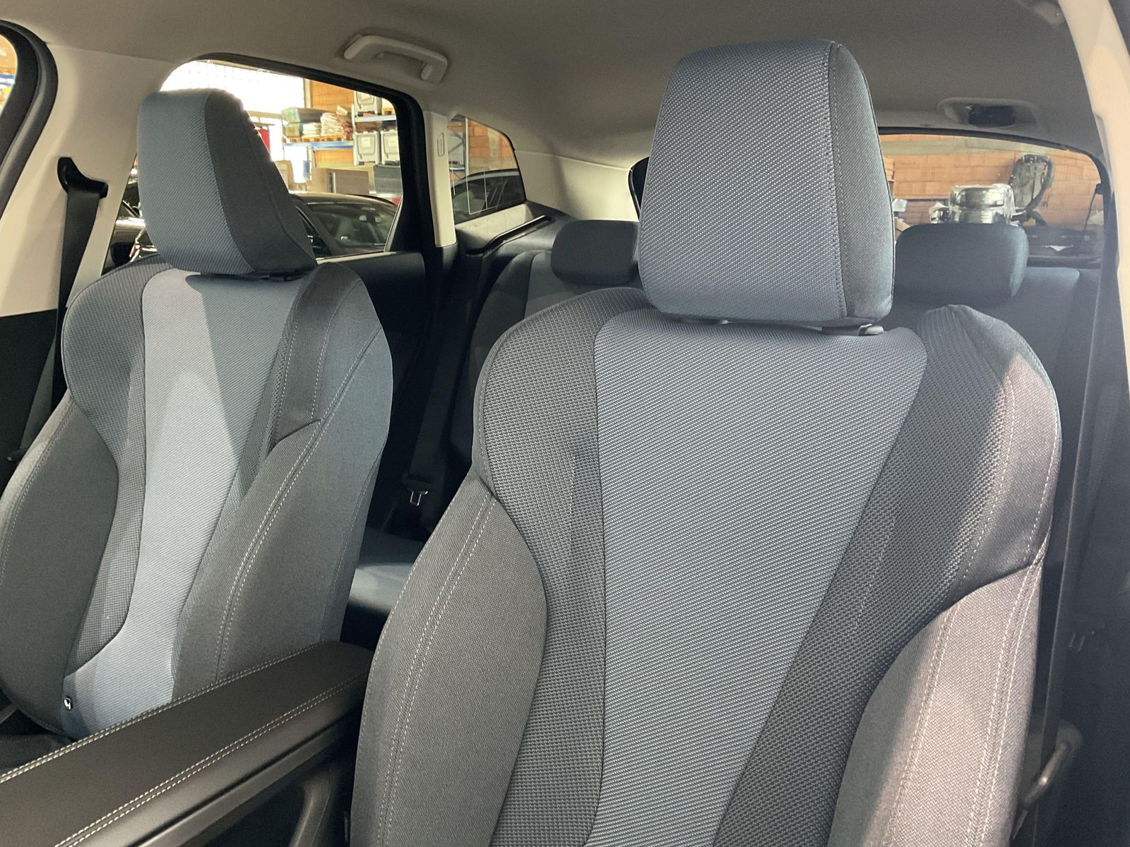 Fahrzeugeinzelansicht 12 Fahrzeugabbildung BMW 218i Anhängerkupplung, Head-Up DAB LED WLAN