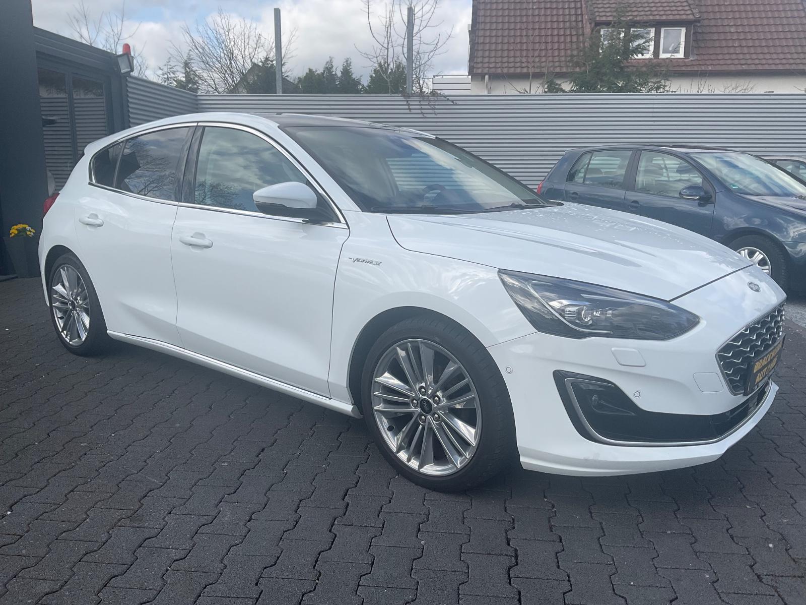 Ford Focus Vignale 1.5 Leder Navi Pano Head up
