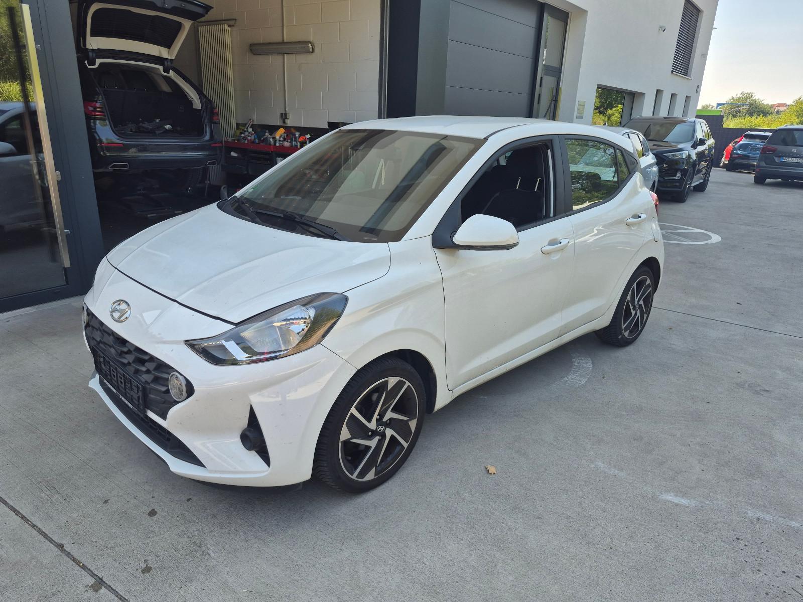 Hyundai i10 Trend 1.2/84 PS +Navi+Kamera
