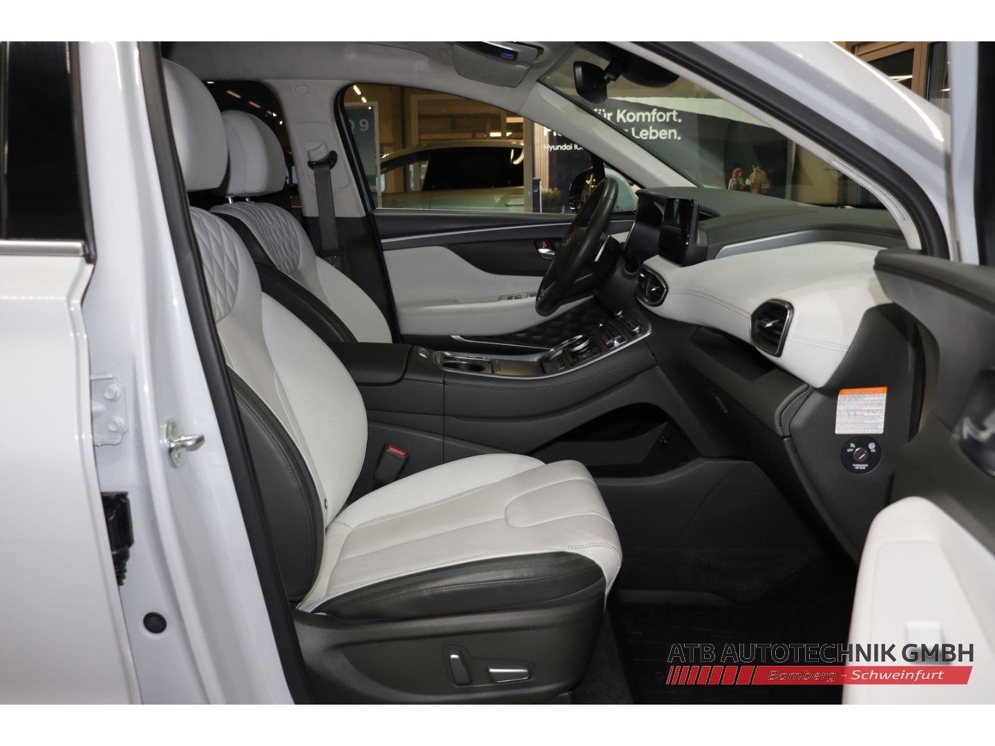 Fahrzeugabbildung Hyundai SANTA FE Signature 1.6l PHEV 4WD 97,4% SOH AHK-a