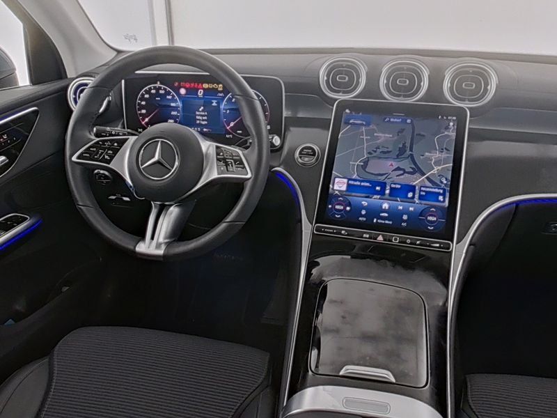 Fahrzeugabbildung Mercedes-Benz GLC 220 d 4M Avantgarde*AHK*Distronic*Pano*360°*