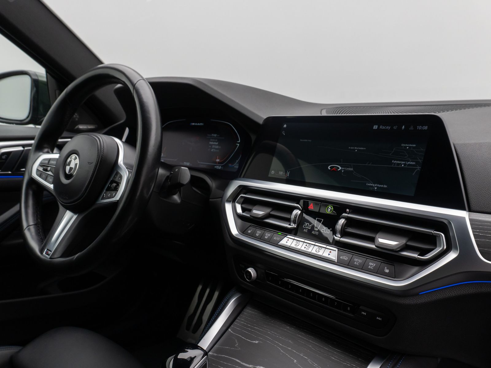 Fahrzeugabbildung BMW M440i  Coupé Kamera DAB H/K Fernlichtassist 19"