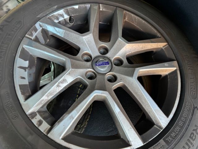 Fahrzeugabbildung Volvo XC60 D4 Geartronic Summum AHK RFK NAVI LEDER