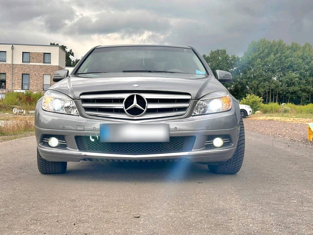 Image of Mercedes-Benz C 200