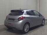 Peugeot 208 1.5 BlueHDI Allure Navi Shz Pano PDC - Peugeot 208 Allure mit Diesel-Antrieb