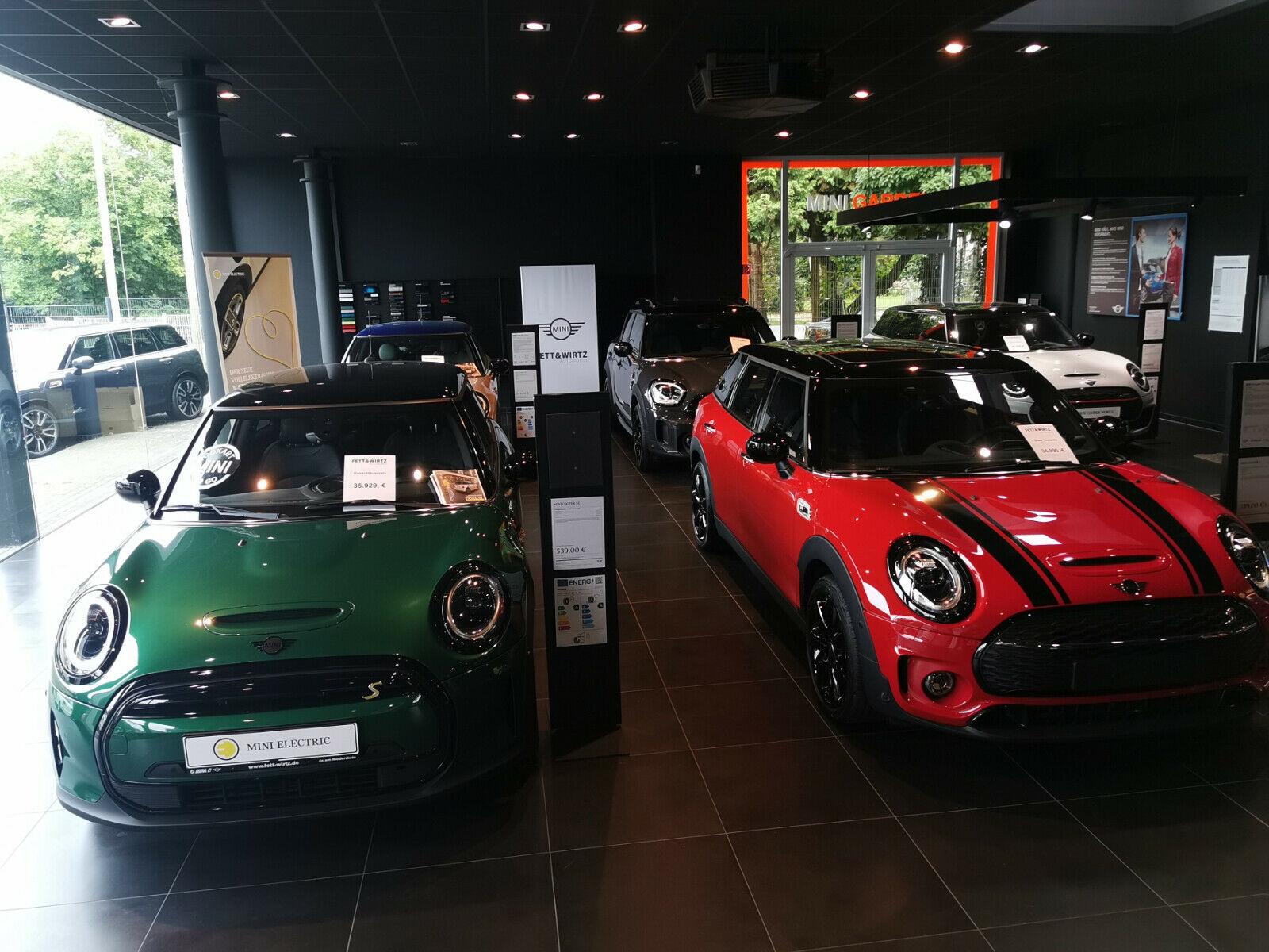 showroom-image-main