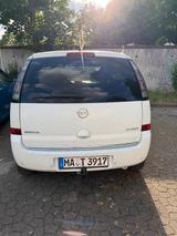 Opel Meriva - Opel Meriva aus 2009 mit Diesel-Antrieb