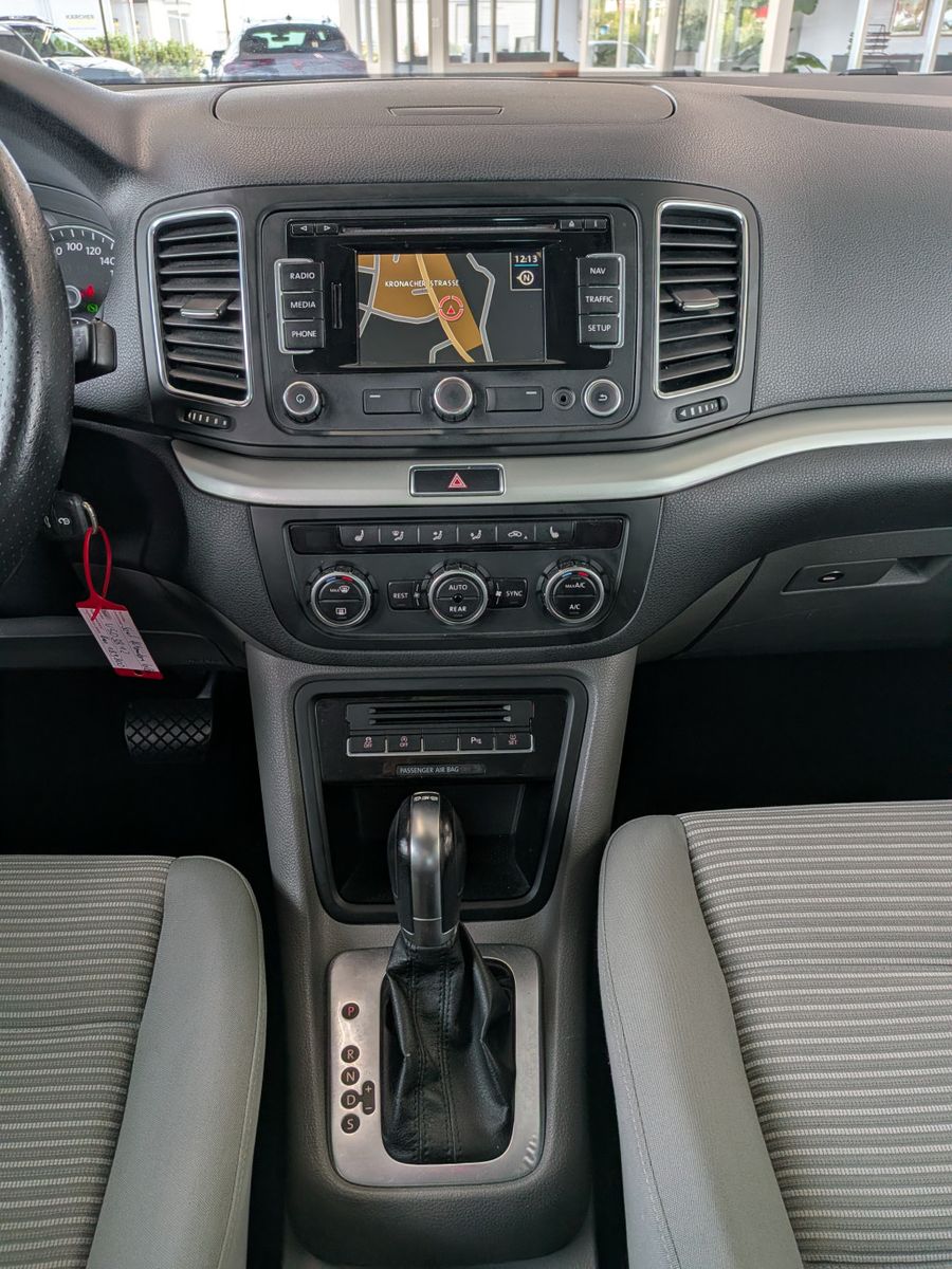 Fahrzeugabbildung SEAT Alhambra 2.0 TDI Style Bi-Xen 7-Sitz Cam Tempoma