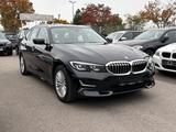 BMW 320 d Aut. Luxury Line/NAV/LED/R-KAM/SHZ/PDC/ - BMW 320 in Mönchengladbach