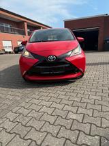 Toyota Verkauft wird ein Toyota Aygo Bj.2014 - Toyota: Bj