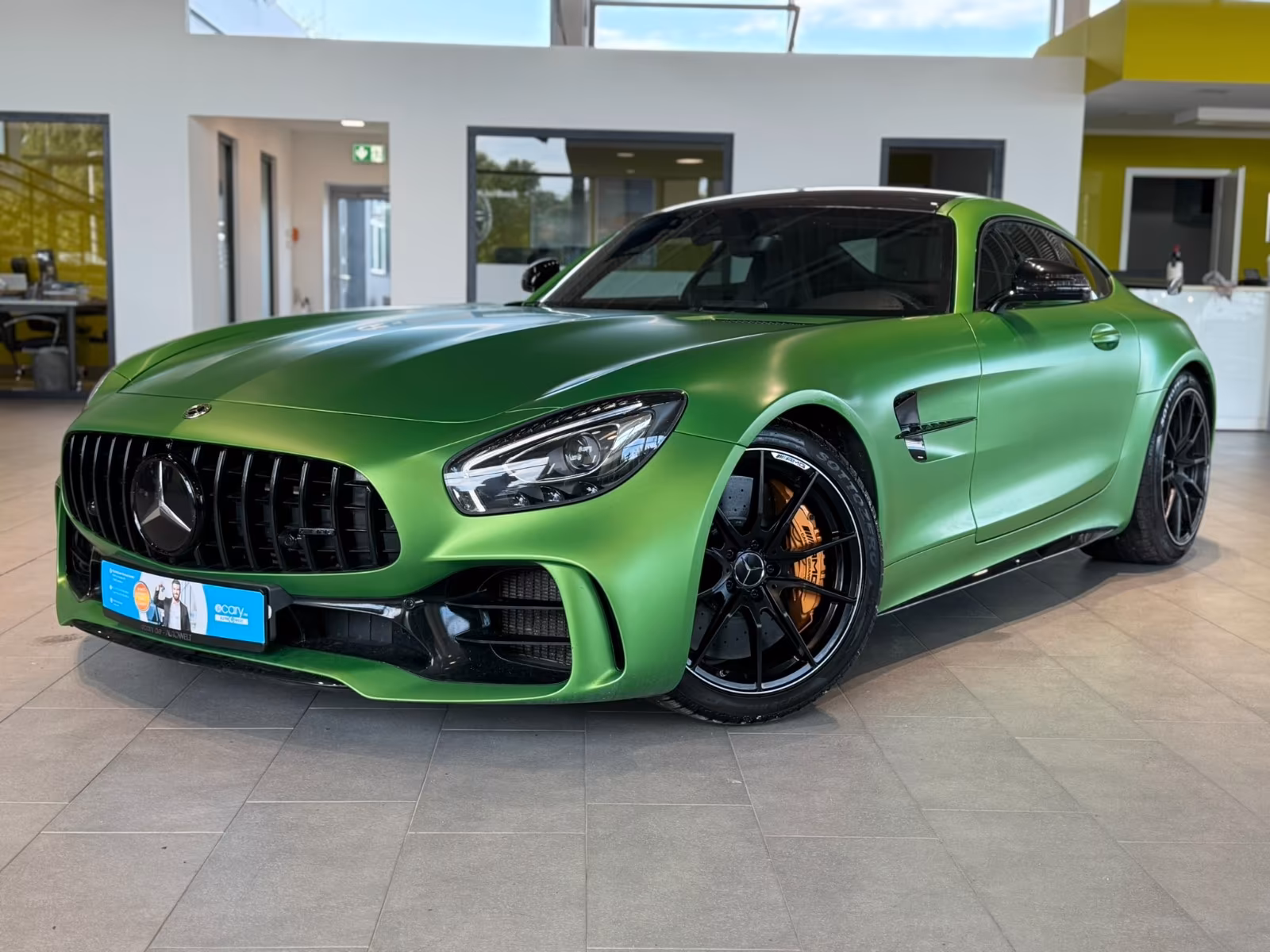 Mercedes-Benz AMG GT R
