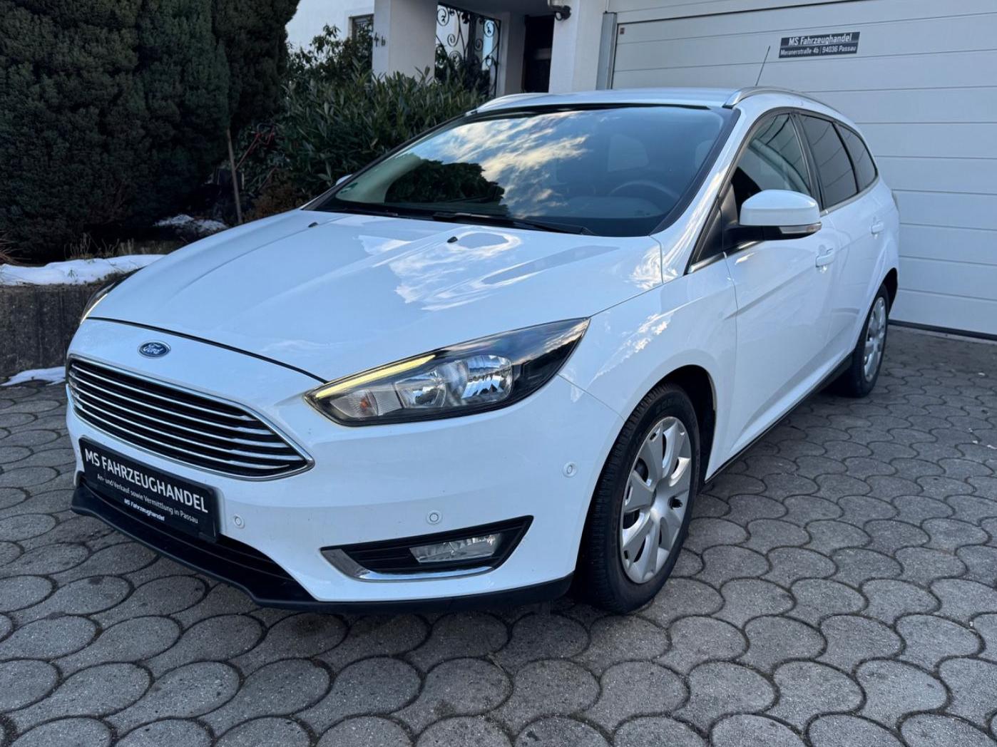 Ford Focus Turnier Titanium *TÜV 09/27*SHZ*Navi*