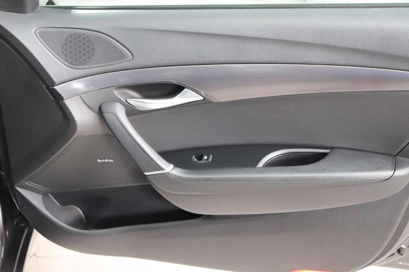 Fahrzeugabbildung Hyundai i40 CW 1.6 CRDi Space Plus * Sitzhzg./-lüftung