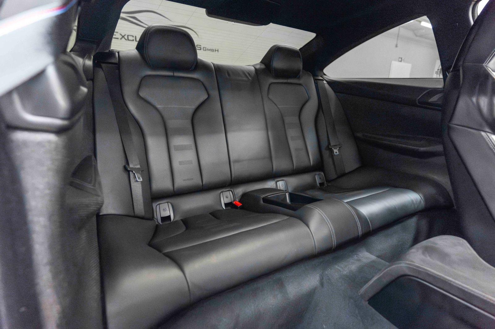 Fahrzeugabbildung BMW M4 CS Head UP LED NAV KAM PDC DKG