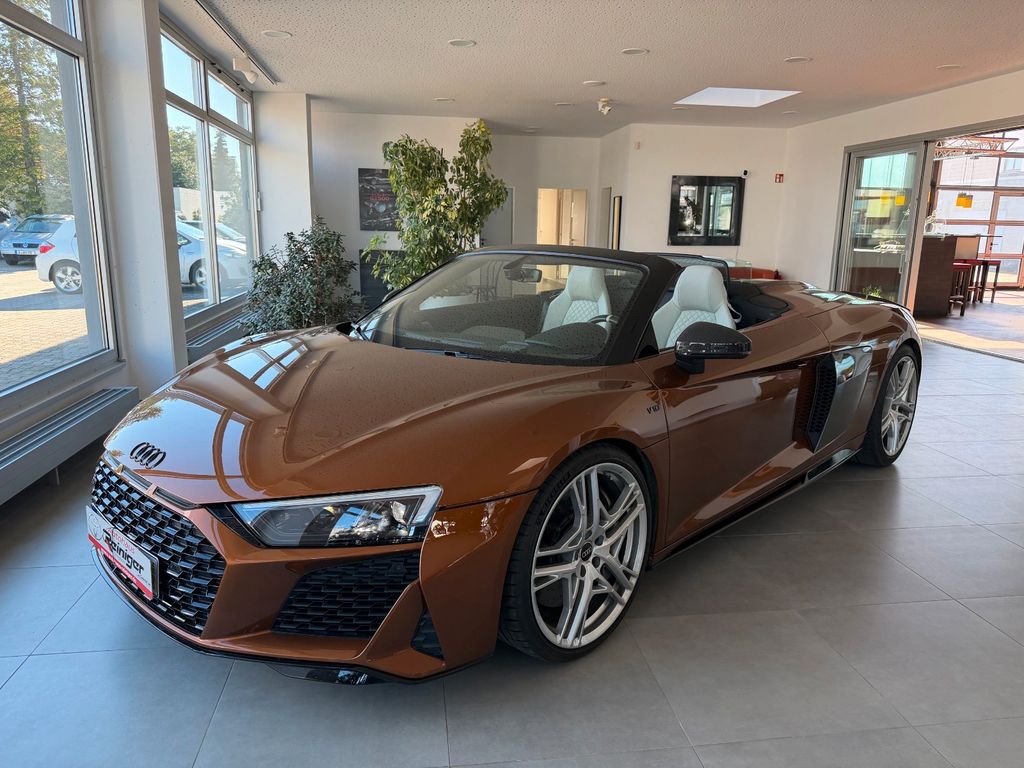 Audi R8